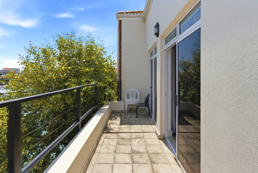 4 Bedroom Property for Sale in Harbour Island Western Cape